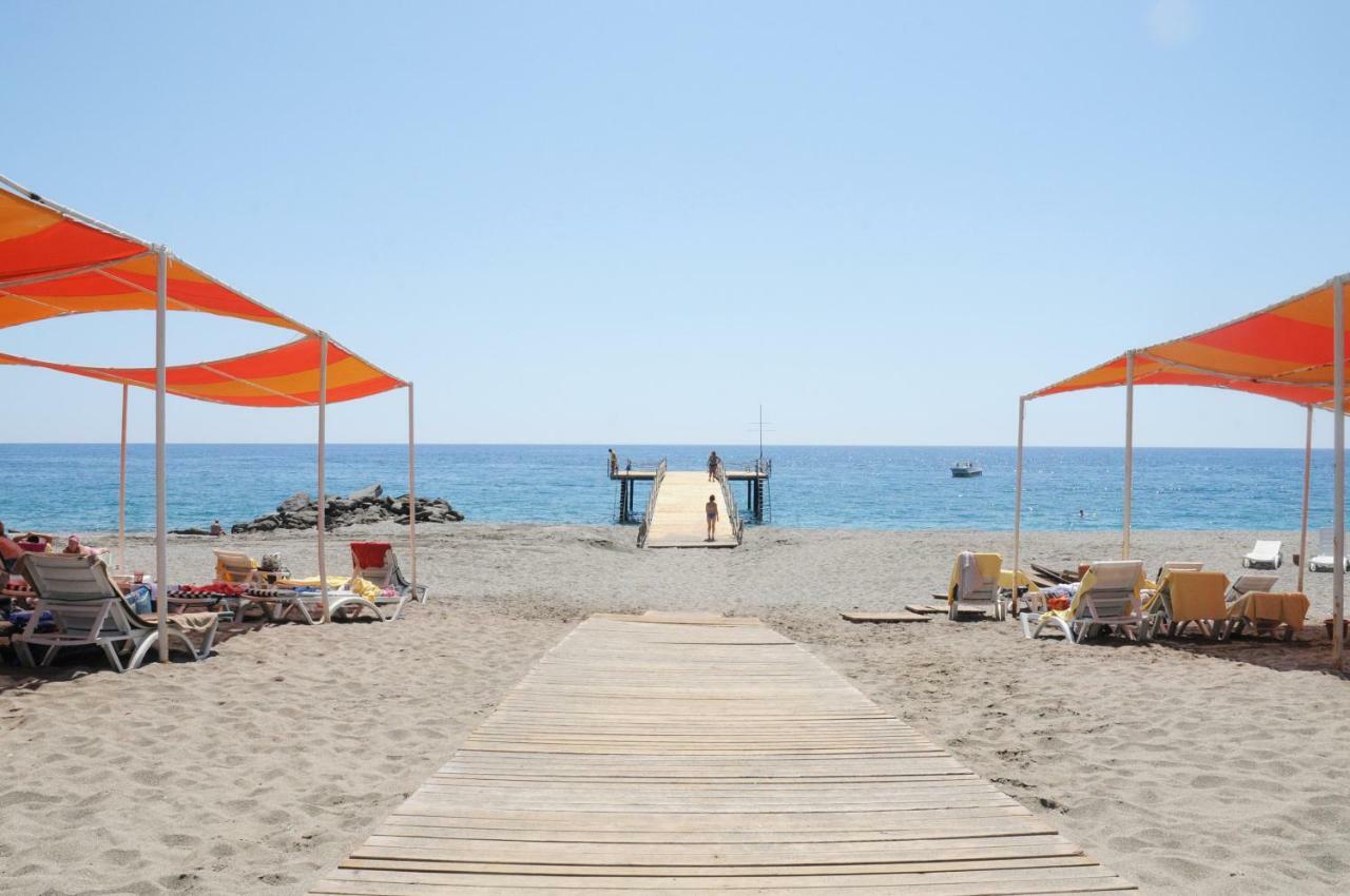 Gold City 1+1 Villa In Free Aquapark Alanya Kültér fotó